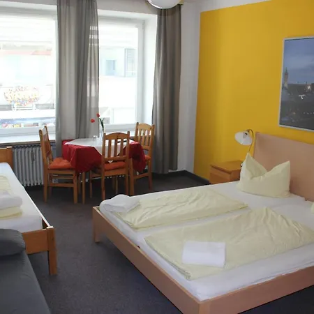 Am Hauptbahnhof Guest house Munich