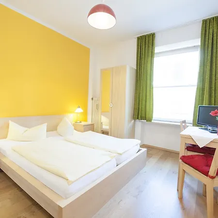 Am Hauptbahnhof Guest house