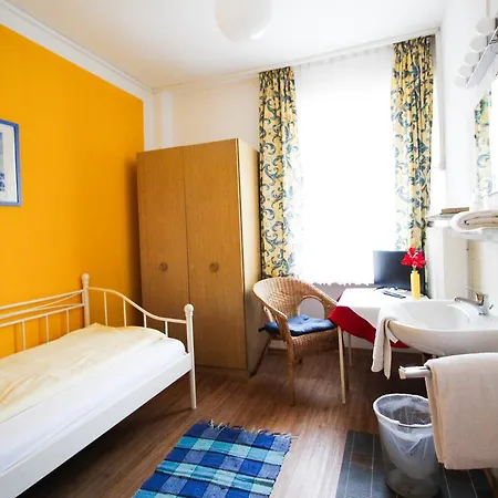 Pension/guesthouse Am Hauptbahnhof *