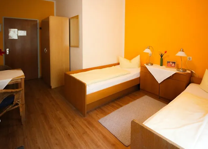 Gasthof Pension/guesthouse Am Hauptbahnhof *